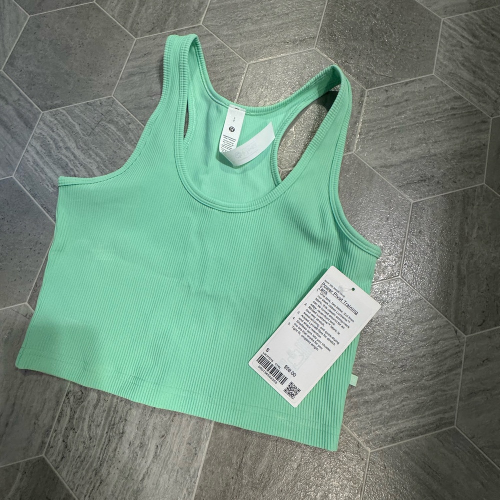 Lululemon Athletica power pivot tank